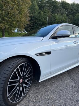 Jaguar R-Sport XF 3.0 Diesel Top Výbava, perfektní stav - 10
