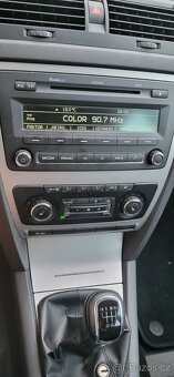 Škoda Octavia II 2.0 TDI CR 103 KW Elegance 2012 Webasto CZ - 10