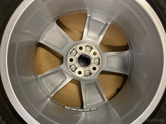 Original zimni alu Audi Q4 e-tron 89A r19 Top stav - 10