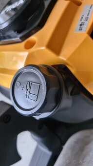 Benzínové nůžky na živý plot, plotostřih Stiga Shp 60 - 10