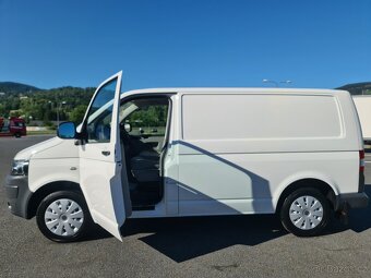 VW TRANSPORTER T5 2.0 TDi 75-KW 3-MÍSTA KLIMA 122TKM TOP - 10