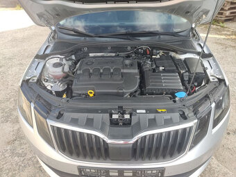Škoda Octavia SEDAN 2,0 TDI 110 kW - 10
