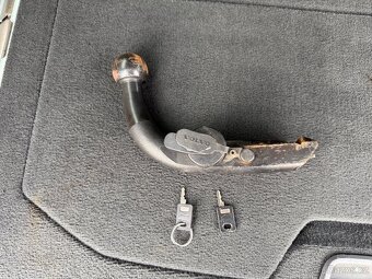 Volvo XC70 2.4 D5 136KW, ventilace + výhřev, po servise. - 10