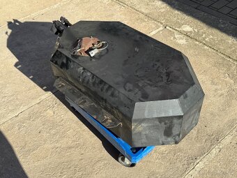 Tažné zařízení Nissan Patrol Y61 a jiné díly - 10