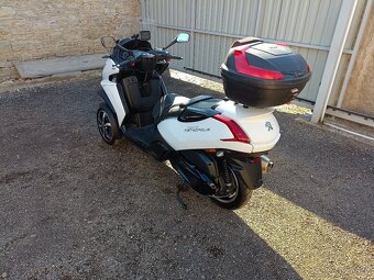 Peugeot Metropolis 400 rv. 2019 Stačí řidičák skupiny B - 10