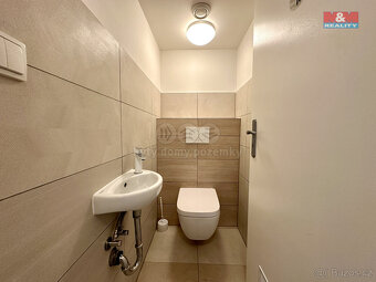 Prodej obchod a služby, 72 m², Praha, ul. Víta Nejedlého - 10