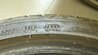 Zimní pneu Goodyear Ultragrip 235/35 R19 - zánovní - 10