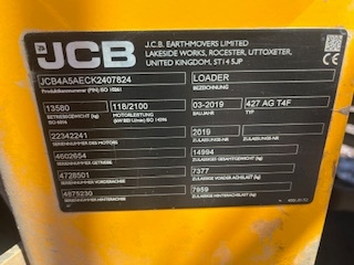 Nakladač JCB 427 - 10