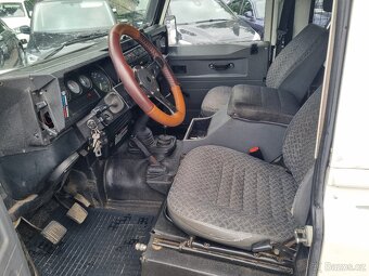 Land Rover Defender 90 TD5 2002/90KW/ČR/2MAJ - 10