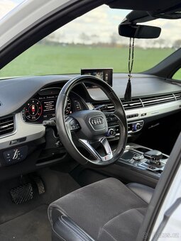 Audi Q7 S-line - 10