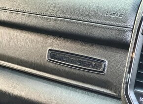 DODGE RAM 1500 5,7 HEMI BUILT TO SERVE 2023 - 10