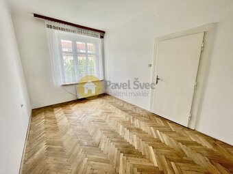Prodej prostorného byt 2+1, balkon, komora, sklep, Strakonic - 10