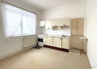 Prodej domu s dvěma bytovými jednotkami, 240 m² - Nový Bor - 10