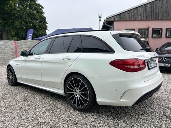 Mercedes-Benz C43 AMG - 10