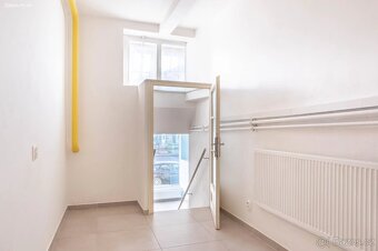 Obchod 41m2 - Plzeňská Praha - 10