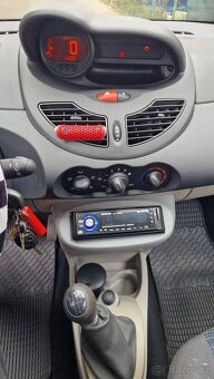 Renault Twingo 1.2i 55kw, r.v. 7/2011, STK do 5/2027 - 10