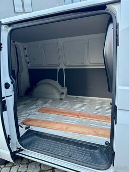 Volkswagen Transporter 6.1 - 10