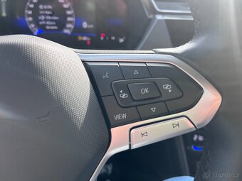 Volkswagen Touran 1,5 Tsi ACTIVE 2022 92 300 km - 10