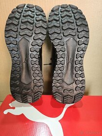 NOVÉ BĚŽECKÉ BOTY PUMA VEL.40 a 37,5  PC 1300,- - 10