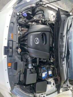 Mazda 2 1,5 66kw AT r.v.2015 - 10