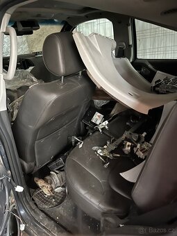 Nissan Pathfinder - 10