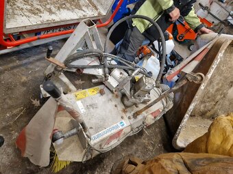 Komunální vůz BOKIMOBIL HY 1251 s koštětem - 10