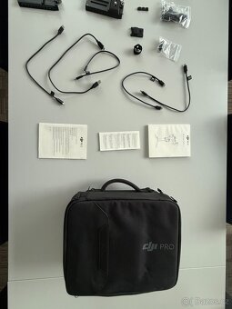 Špičkový stabilizátor DJI RS 2, nosnost 4,5kg, jako nové - 10