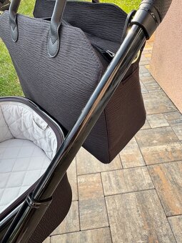 Kombinovaný kočárek VENICCI Upline All Black - 10