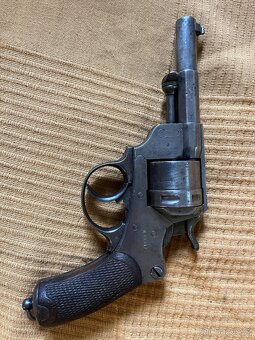 Armadni revolver - 10