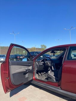 Volvo C30 1.6 74 kW, manuál, r. v. 2010 - 10