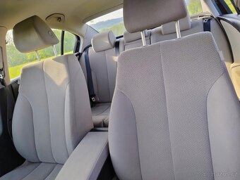 VW Passat B6 2.0 TDI BKP, r.v. 2007, 212tkm - 10