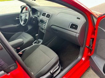 VW Polo 1.2TSI 77kW Highline VÝHŘEV Xenon SENZORY 65.000km - 10