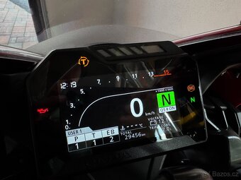 Honda CBR 1000rr Fireblade - 10