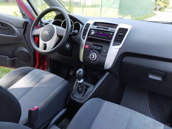 Kia Venga 1.4 benzín,87000KM,KOUP.ČR,CEBIE,PO SERVISU A STK - 10