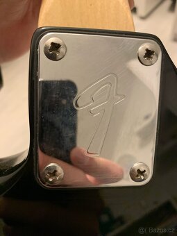 Fender Stratocaster Replika - 10