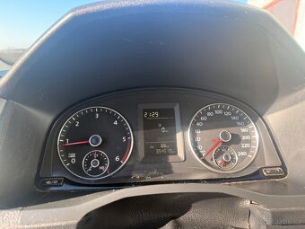 VW Caddy 2.0 TDI Naprosto v pořádku 5 mist - 10