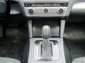Subaru Outback 2.5 - 10