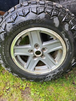 Kola Jeep - 10