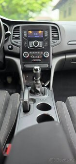 Renault Megan4 - 10