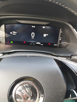 Škoda Octavia 4 First Edition - 10
