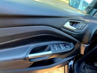 FORD KUGA 1.5 110 kw - 10