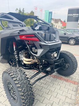Polaris RZR PRO R (2025) - 10