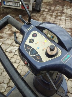 Tříkolka skútr ctm hs - 10