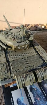 Tank T-72 , 1/16 - 10