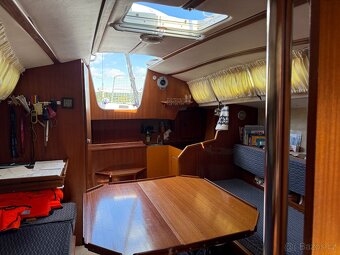 Prodám plachetnici Jeanneau Aquila - 10