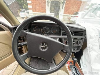 Mercedes Benz 190E 1.8 - 10