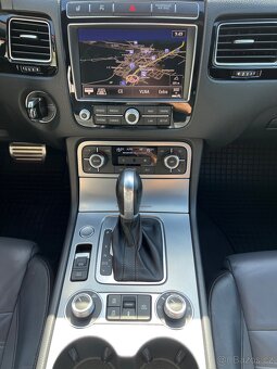 Volkswagen Touareg II 3.0 V6 TDI R-Line 4MOTION 193kW - 10