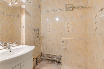 Byt 2+1, 69 m², družstevní – Strašnice, velkorysý prostor s - 10