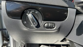 Volkswagen Jetta 1.2TSi 77kW ALU,PDC,Klima - 10