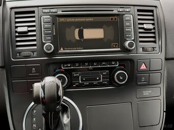 VW MULTIVAN T5 2.0 TDI 103 KW - 10